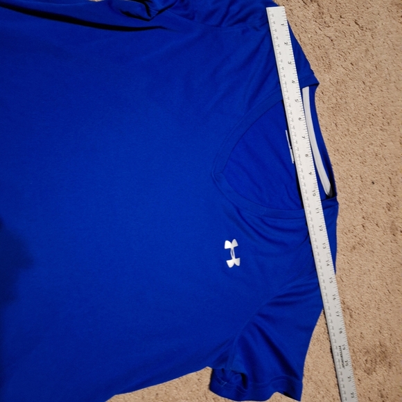 Under Armour  Women's UA Tech v-neck t-shirt / Large / color: royal blue - Picture 3 of 8